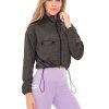 CHAQUETA DEPORTIVA MUJER EN TELA JACQUARD REF: 106513